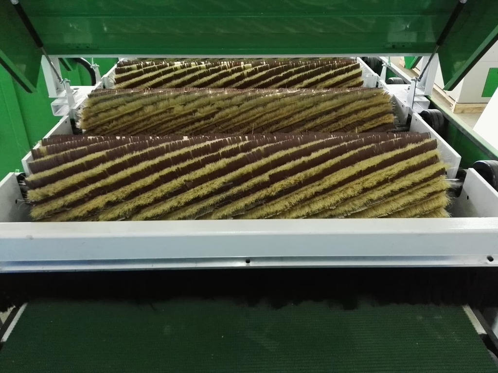 Шлифовальный станок для рельефного шлифования LTT DT 1000-4