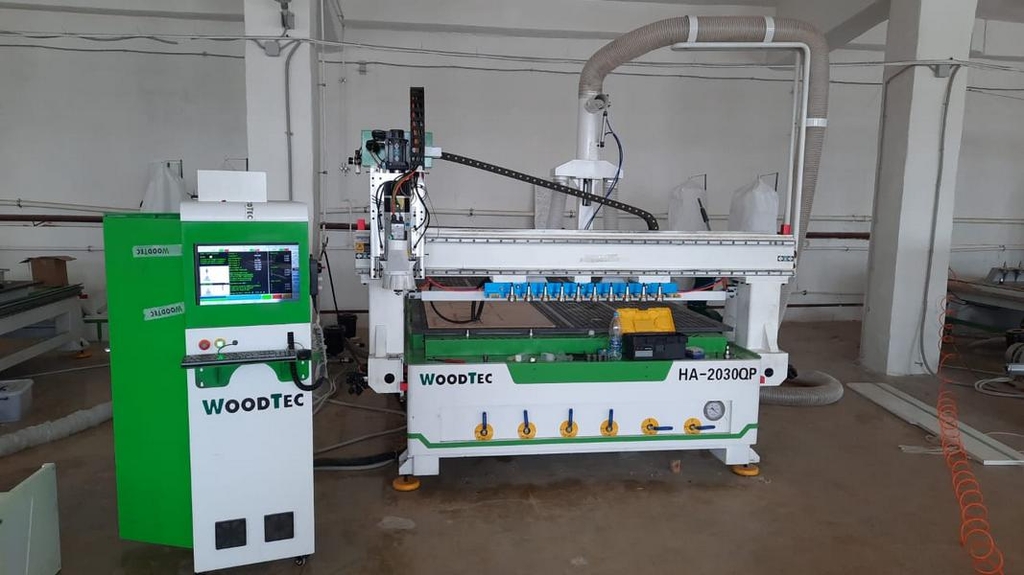 Фрезерно-гравировальный станок с чпу WoodTec HA 2030 QP