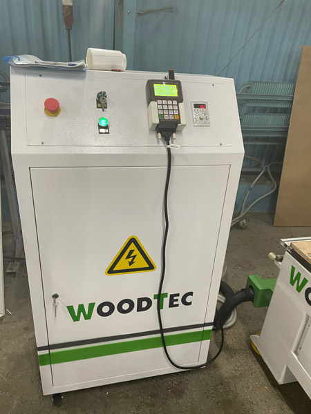Фрезерно-гравировальный станок с чпу WoodTec H-2040C P2