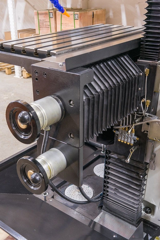 Инструментальный фрезерный станок Stalex WFM 750 Servo