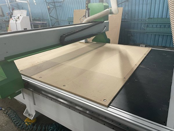 Фрезерно-гравировальный станок с чпу WoodTec H-2040C P2