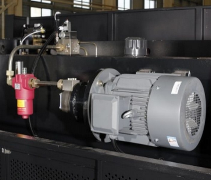 MetalTec HBM 30/1600 (E22) — листогибочный гидравлический пресс metМК 321163