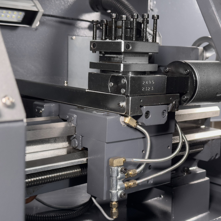 Токарный станок с ЧПУ с горизонтальной станиной Visprom SP210 CNC (38241002)