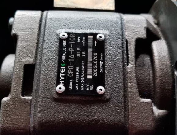 Листогибочный гидравлический пресс с ЧПУ TP10S MetalTec HBM 63/2500C