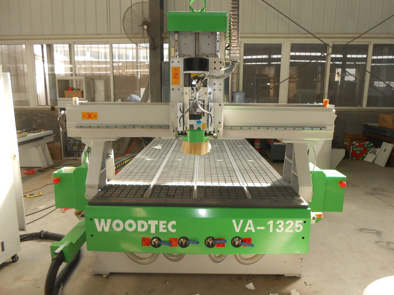 Фрезерно-гравировальный станок с чпу WoodTec HA 1325