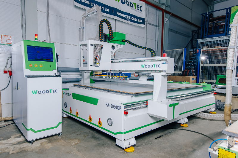 Фрезерно-гравировальный станок с чпу WoodTec HA 2030 QP