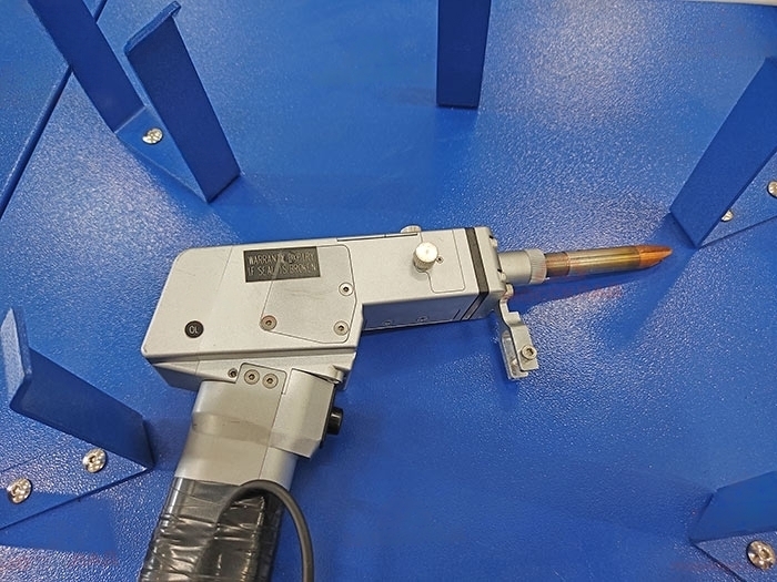 Волоконно-лазерный сварочный аппарат MFKY-W-HW1500-C 1.5кВт Raycus с механизмом подачи проволоки