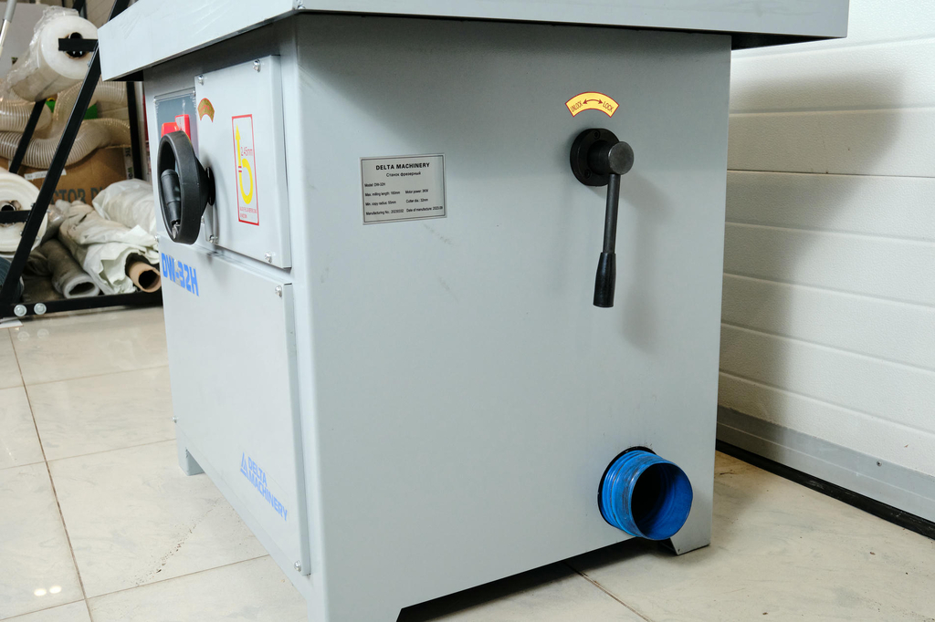 Фрезерный станок DELTAMACHINERY DW-32H